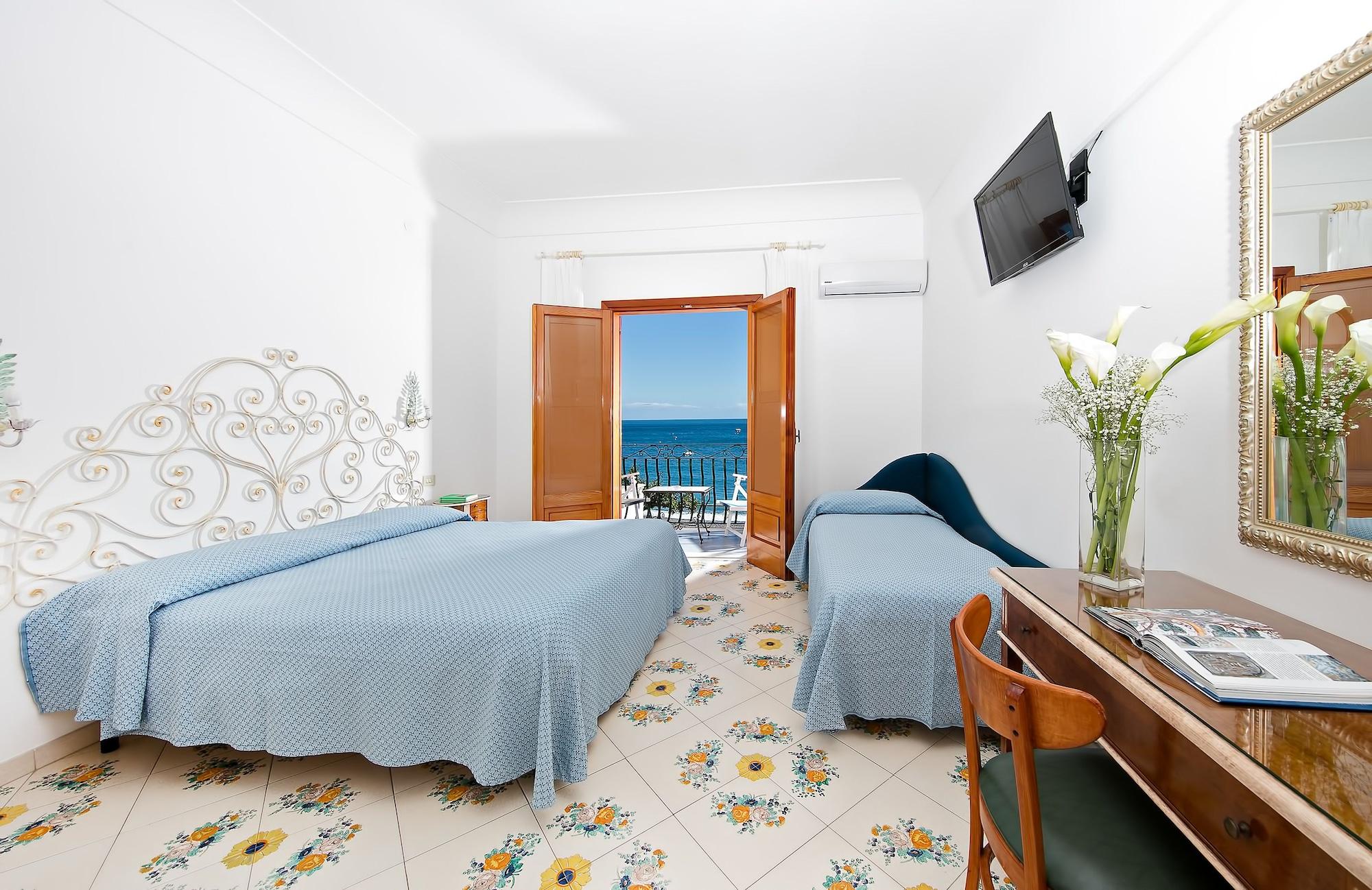 Hotel Pupetto Positano Exterior photo
