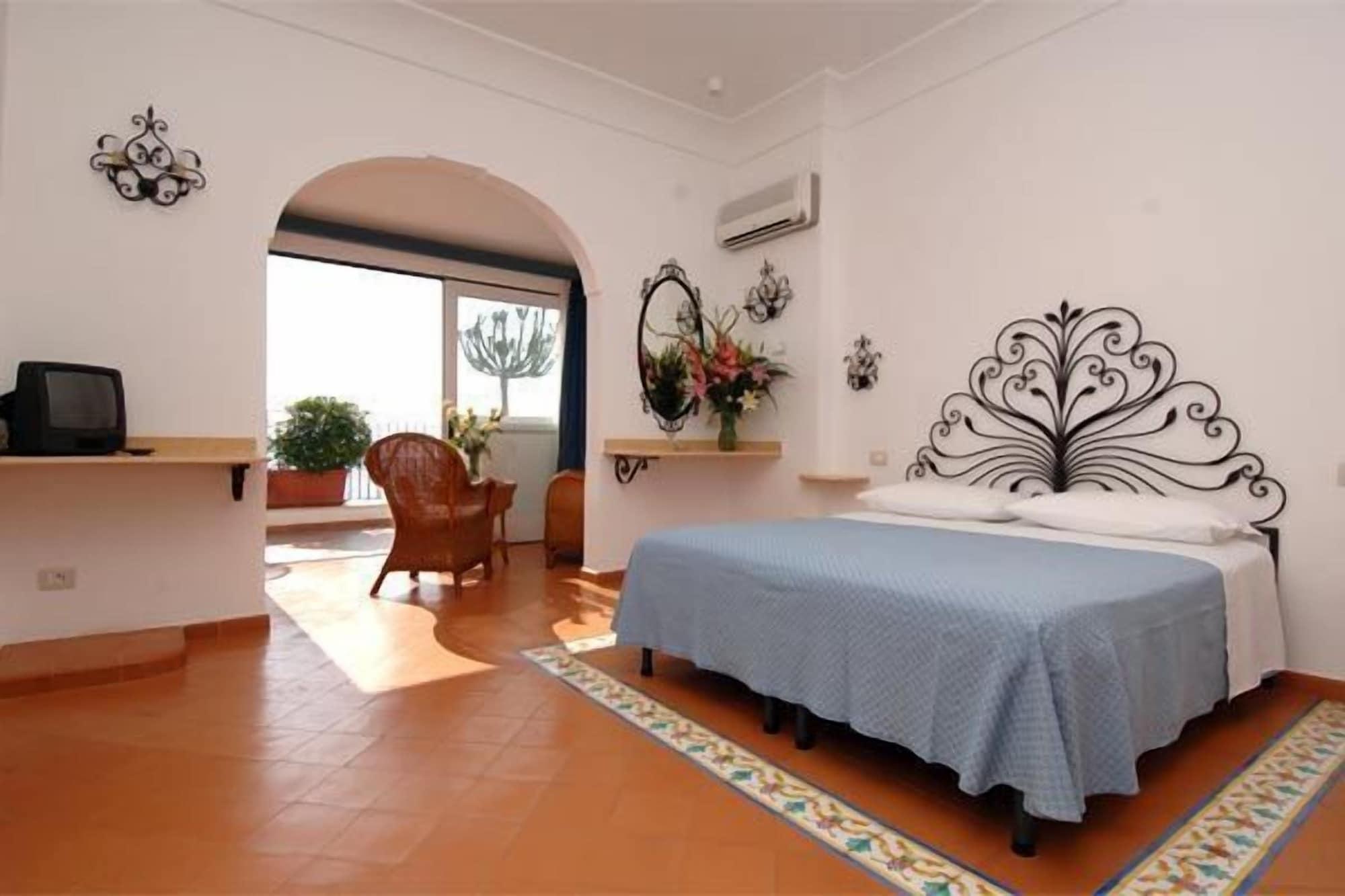 Hotel Pupetto Positano Exterior photo