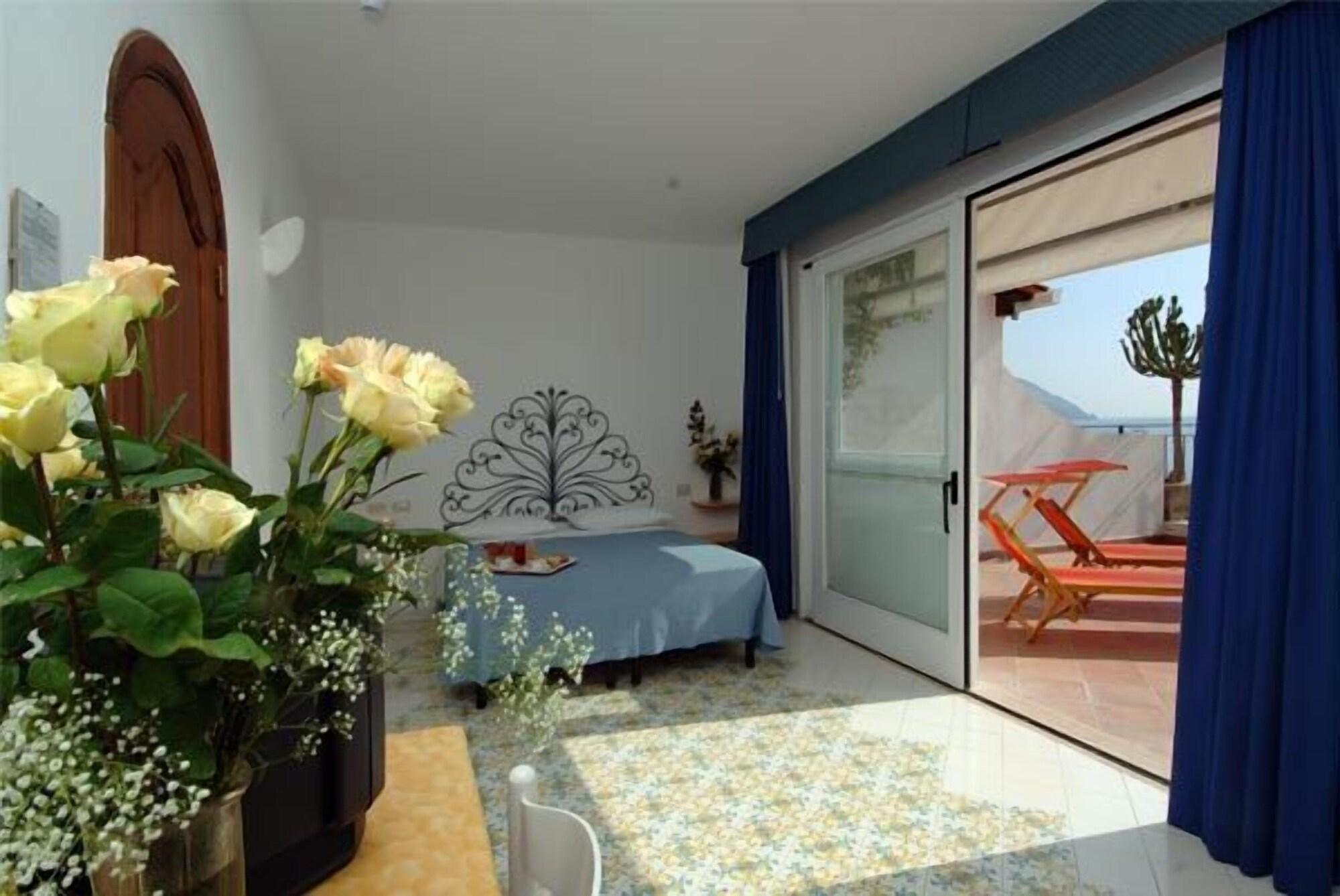 Hotel Pupetto Positano Exterior photo